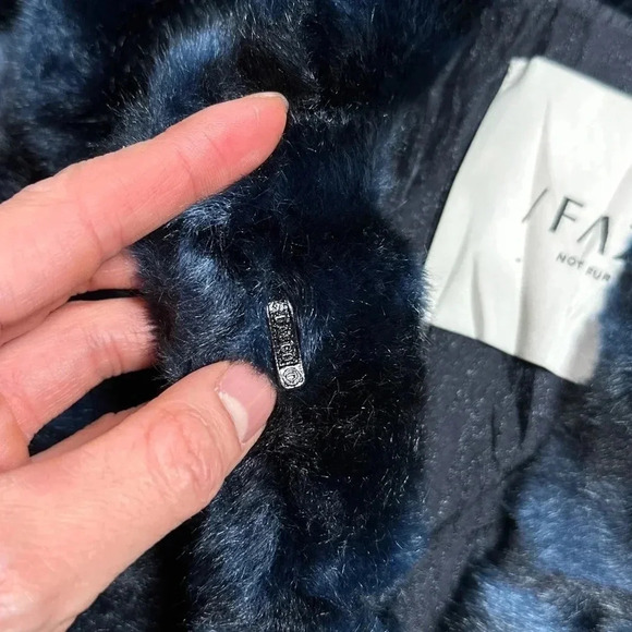 FAZ Not Fur Faux Fur Blue Swing Topper Cropped 3/4 Sleeve Jacket Womens 2 - Picture 6 of 12